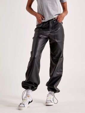 Women’s Cargo Pants, Red Fox, Wide Leg, Size Large, NEW